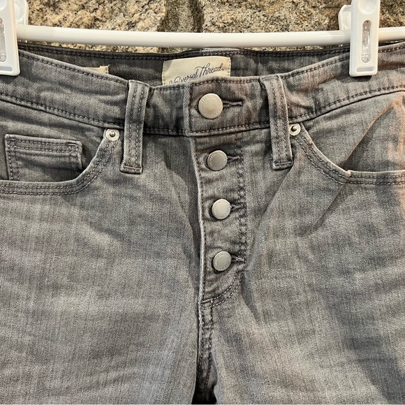 Universal Thread High Rise Skinny Jeans - Women’s size 0/25R - Gray - Picture 6 of 7